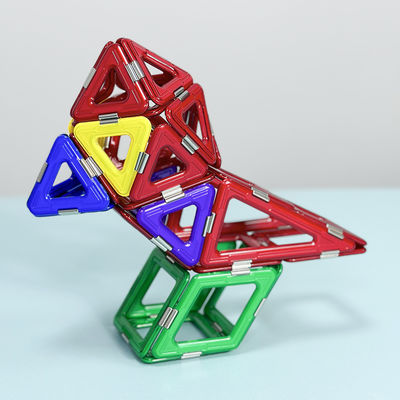 Des blocs de construction personnalisés en CE Carreaux magnétiques Structures de perroquets STEM Colorant pour les enfants